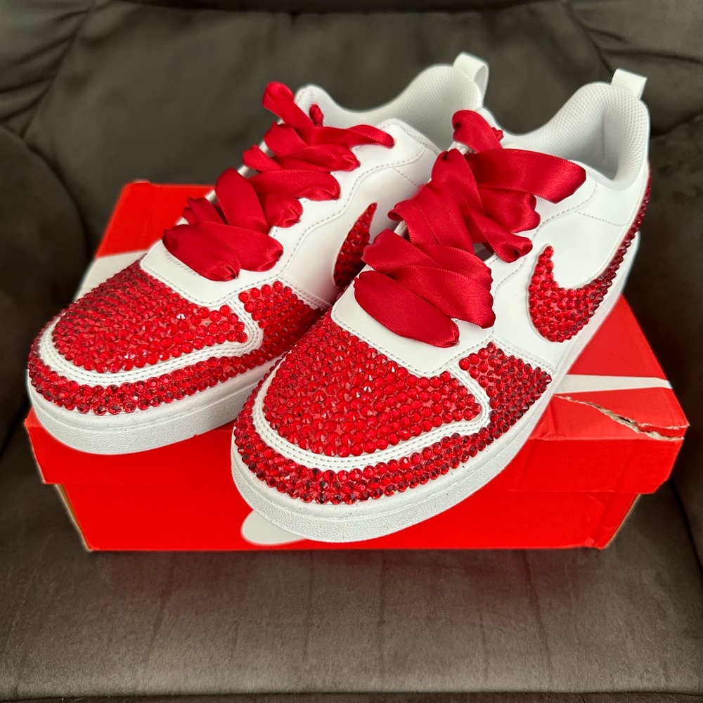Custom nike sneakers. Size 7y (8.5 womens).